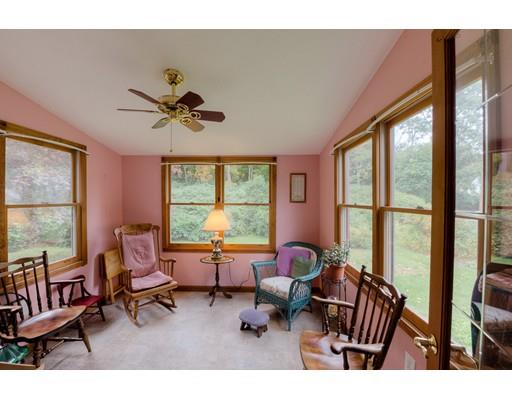 21 Benjamin Road Worcester, MA 01602 - Photo 8 of 35 Gallery Image 8