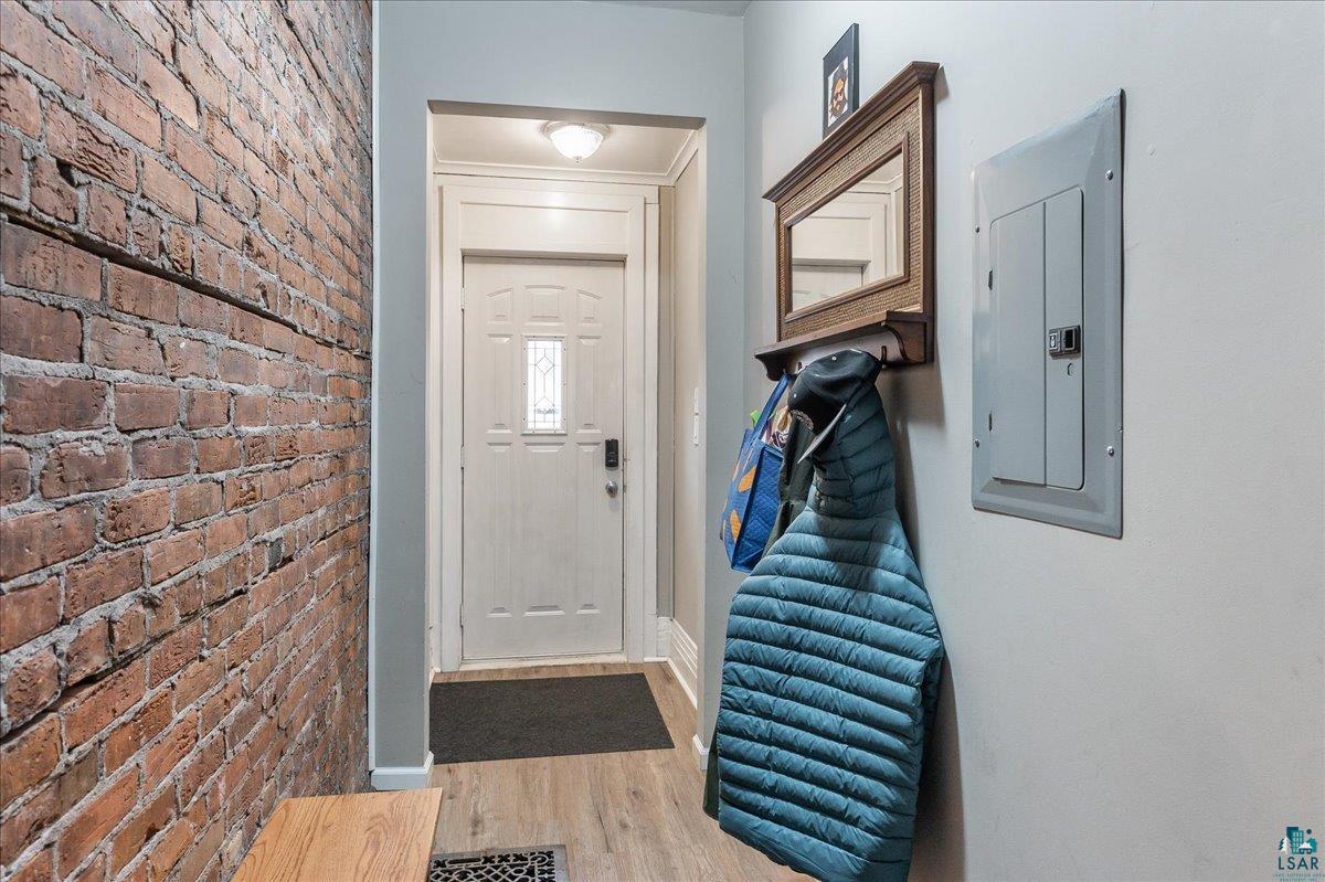 830 East 2nd Street Duluth, MN 55805 - Photo 2 of 29