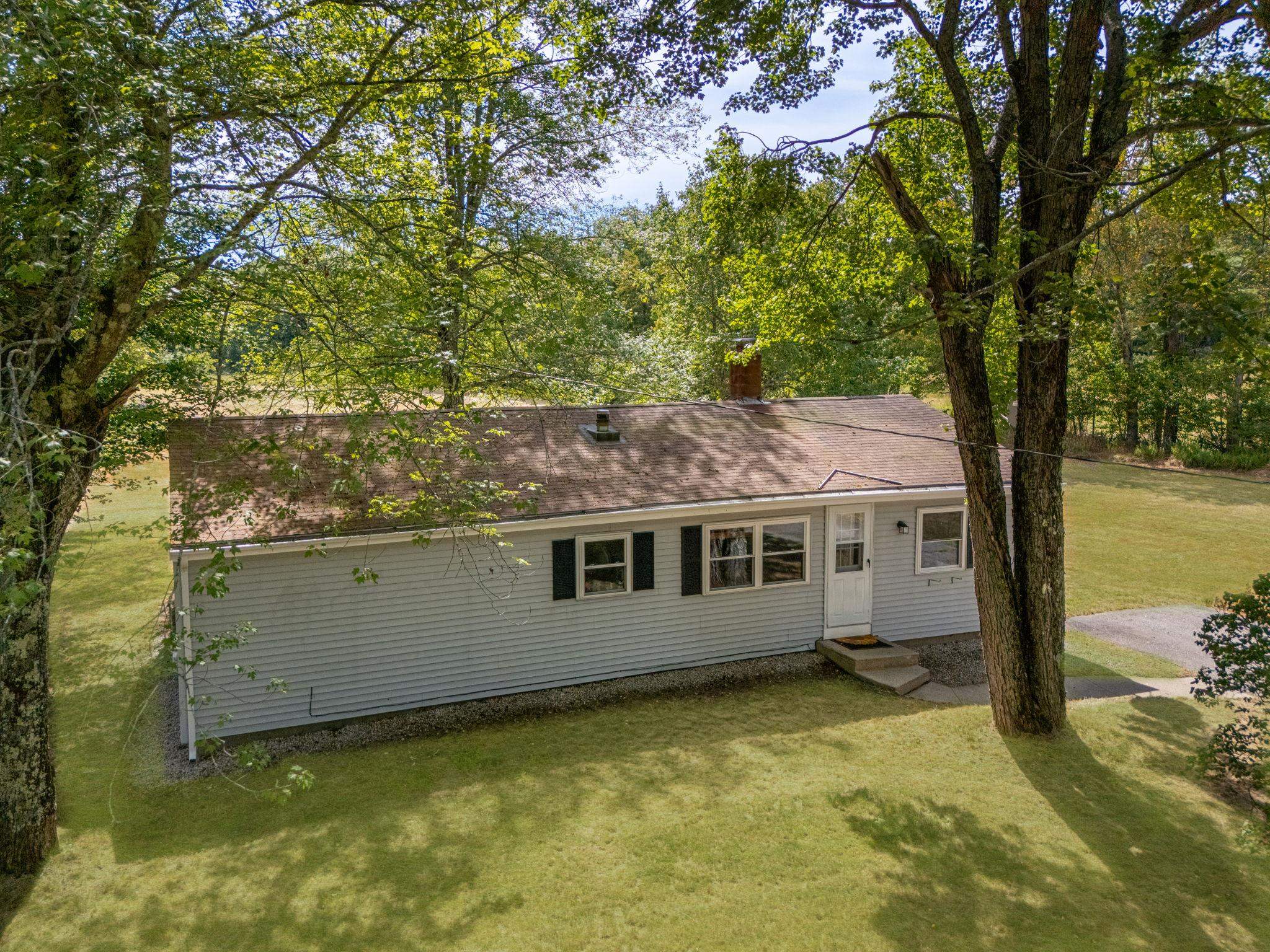 395 Greenhill Road Barrington, NH 03825 - Photo 4 of 31