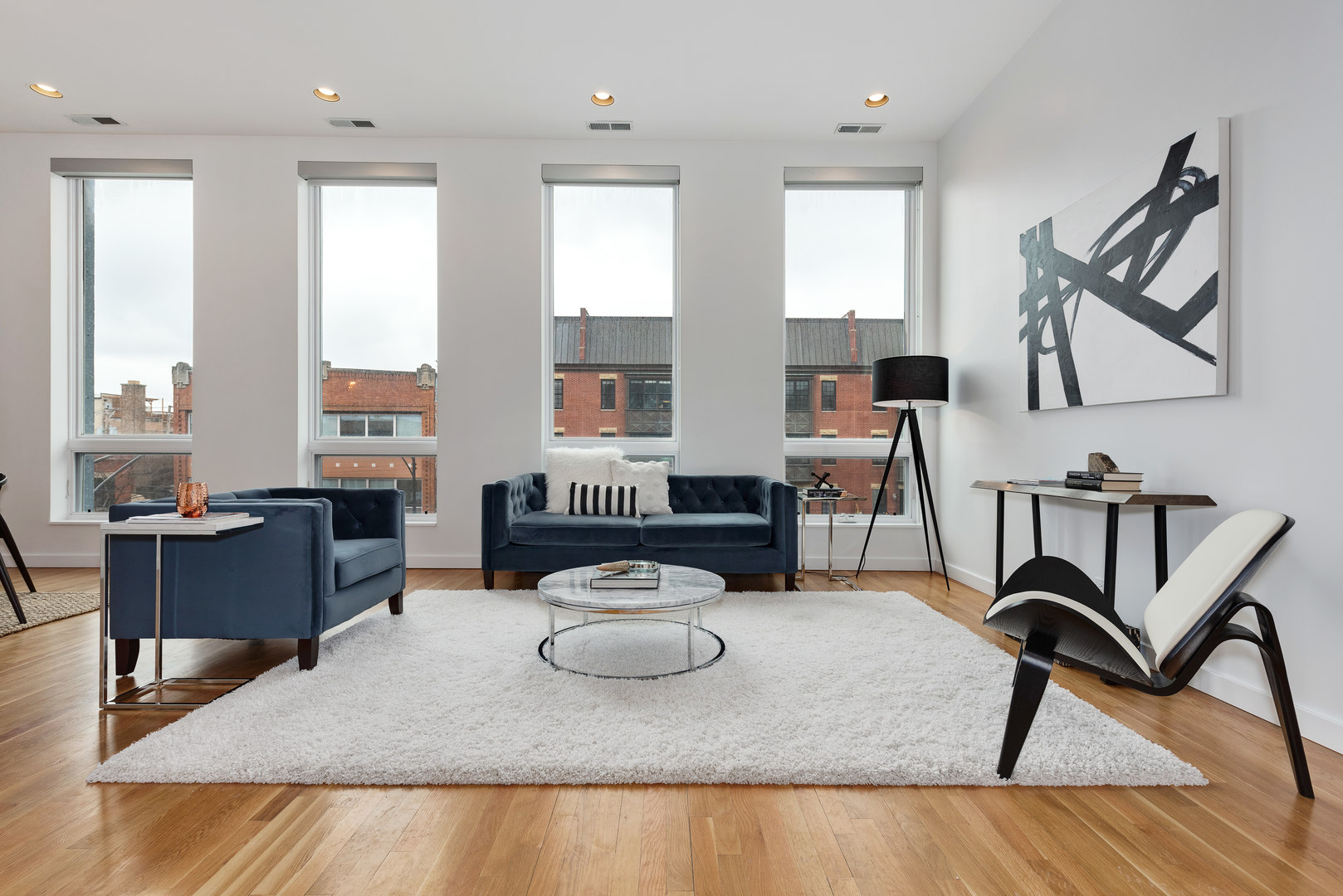 Undisclosed Address Chicago, IL 60622 - Photo 2 of 27