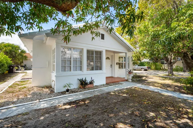 $2,499 | 4815 North Flagler Drive, West Palm Beach, FL 33407