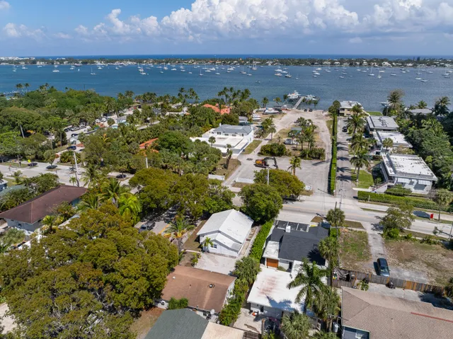 $2,499 | 4815 North Flagler Drive, West Palm Beach, FL 33407