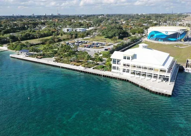 $2,499 | 4815 North Flagler Drive, West Palm Beach, FL 33407