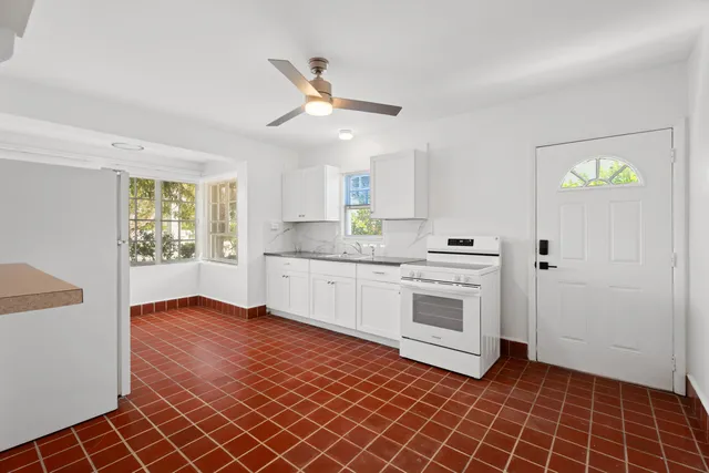 $2,499 | 4815 North Flagler Drive, West Palm Beach, FL 33407