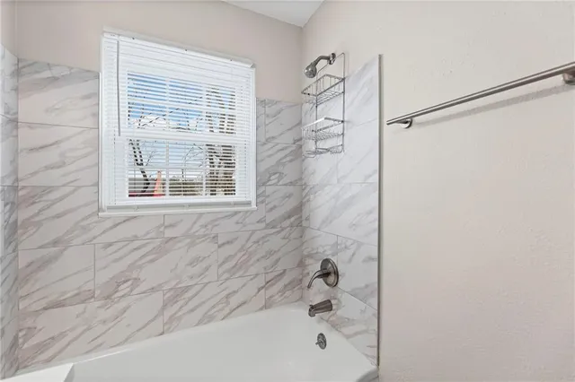 $320,000 | 7608 West 63rd Terrace, Mission, KS 66202