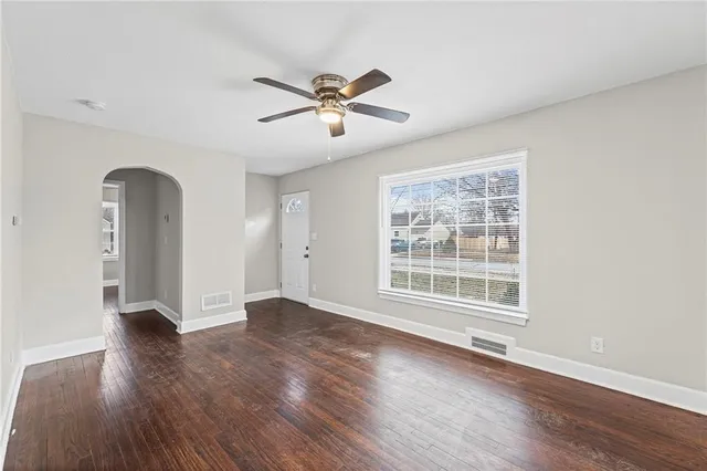 $320,000 | 7608 West 63rd Terrace, Mission, KS 66202