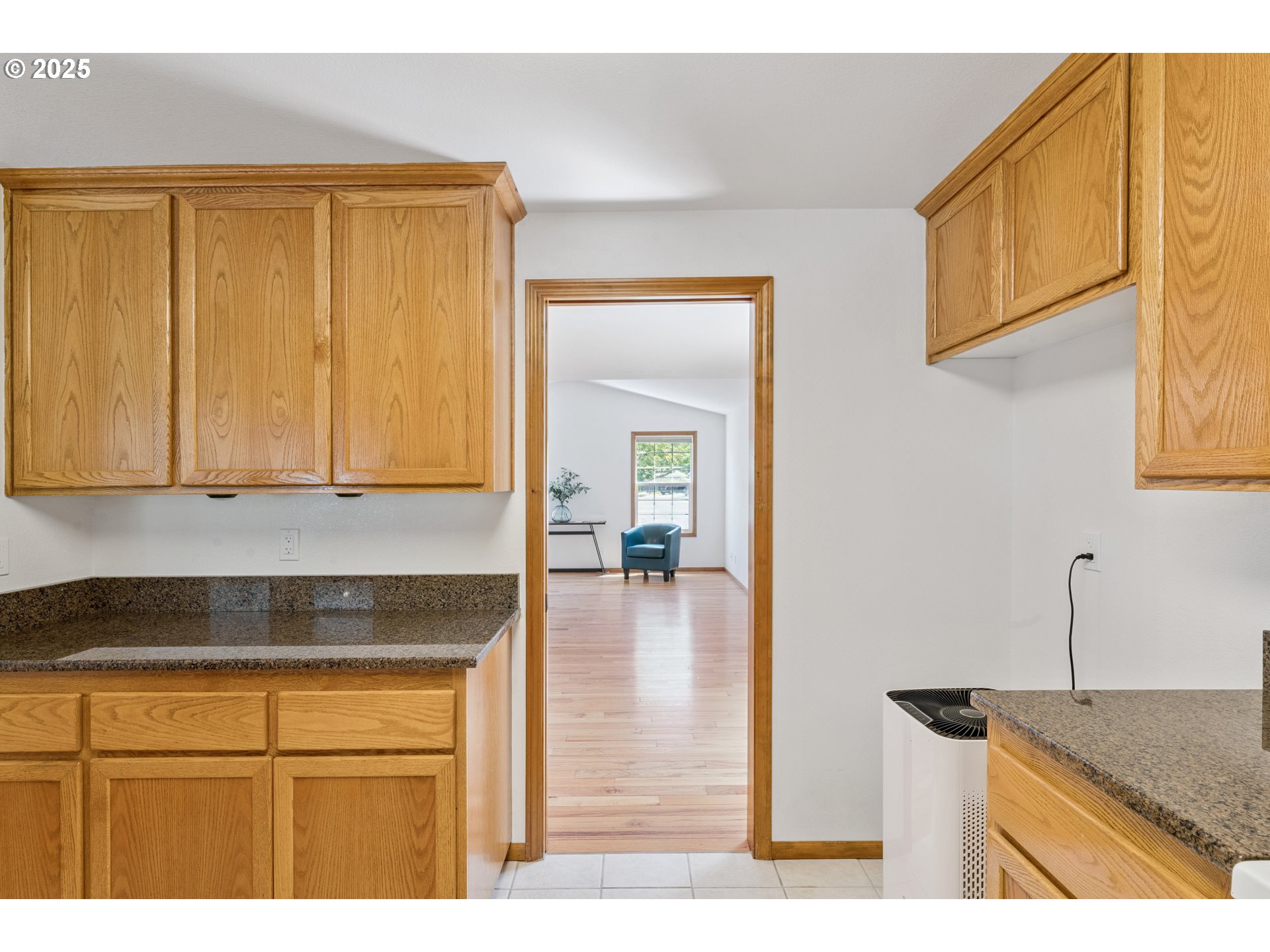 3909 Spruce Street Florence, OR 97439 - Photo 15 of 40 Kitchen