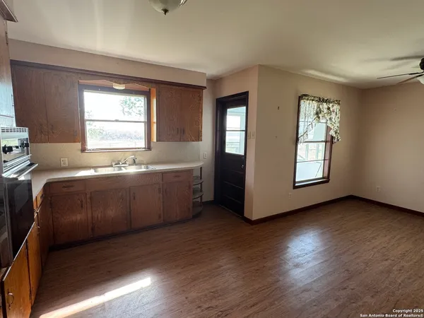 $220,000 | 3810 Highway 181, Kenedy, TX 78119
