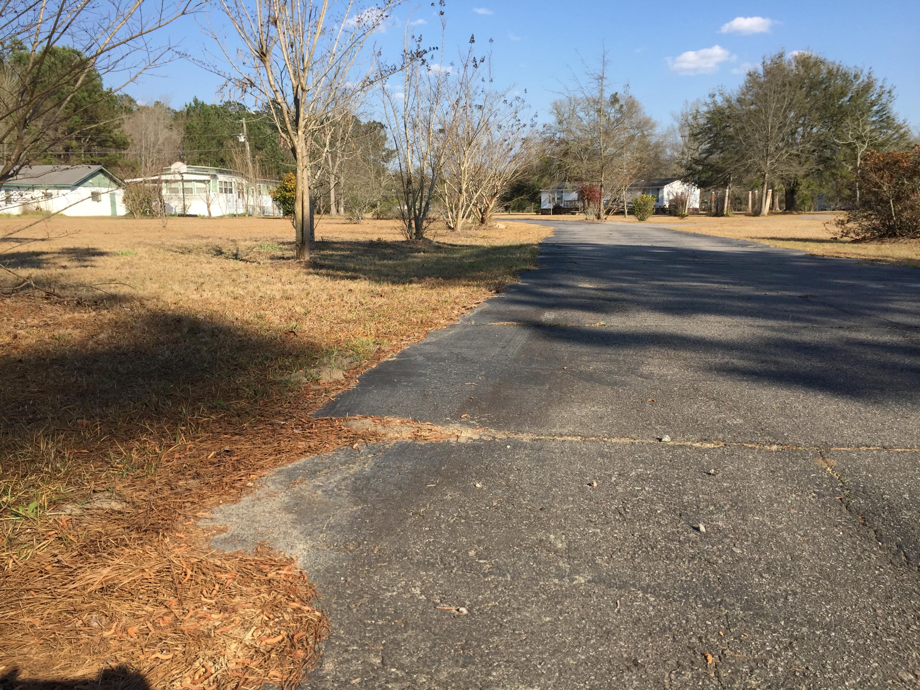 362 Old Grade Road Moncks Corner, SC 29461 - Photo 4 of 48 4