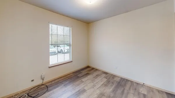 $1,449 | 2331 North Elm Street, Unit 2, Denton, TX 76201