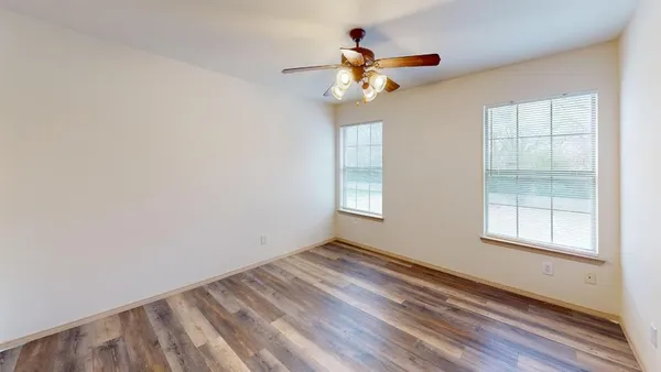 $1,449 | 2331 North Elm Street, Unit 2, Denton, TX 76201