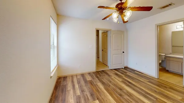 $1,449 | 2331 North Elm Street, Unit 2, Denton, TX 76201