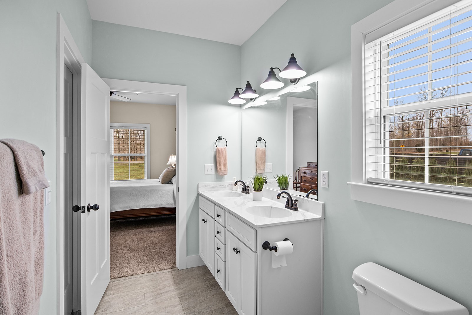 825 Hooper Road Charlotte, TN 37036 - Photo 14 of 43 Gallery Image 14