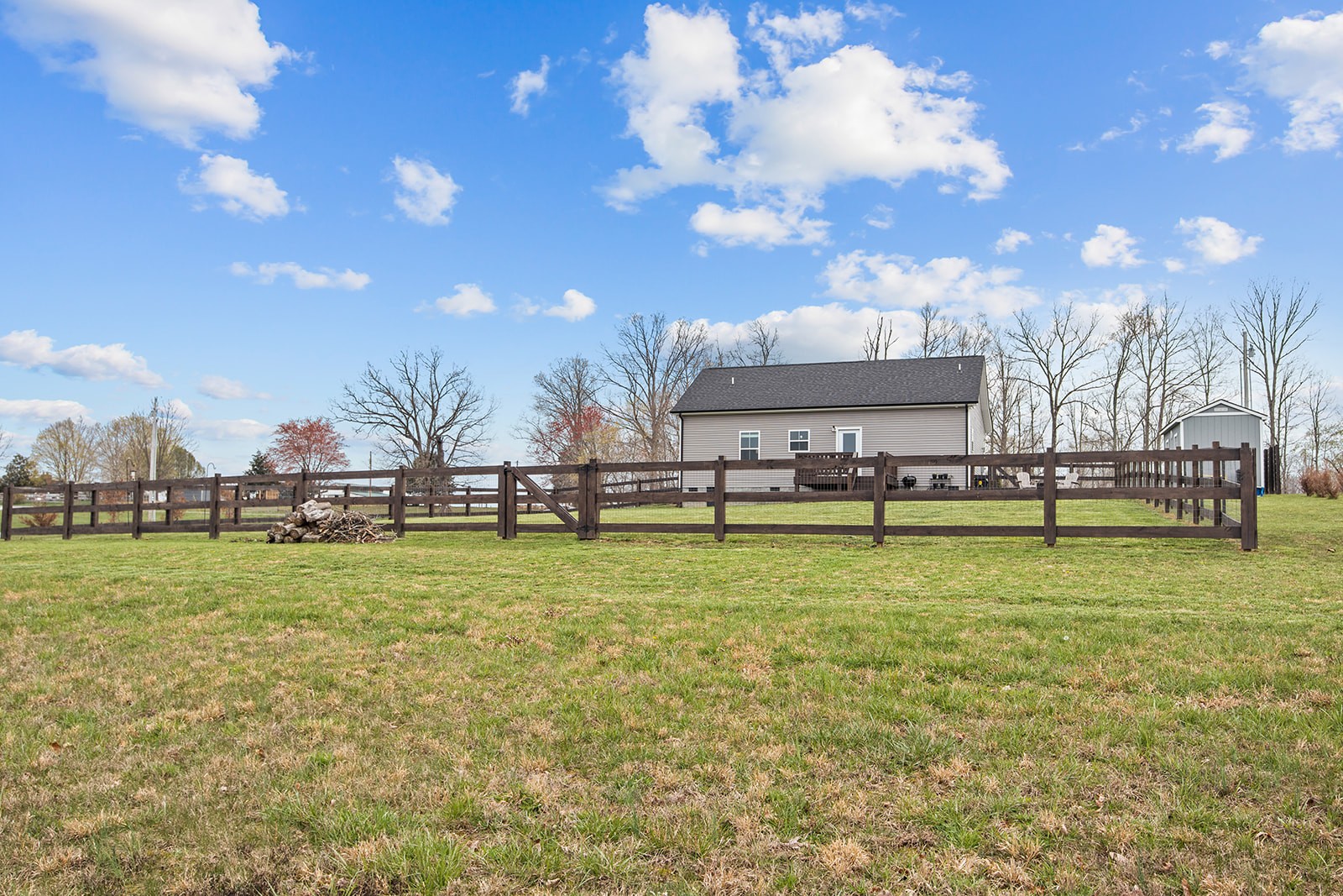 825 Hooper Road Charlotte, TN 37036 - Photo 28 of 43 Gallery Image 28