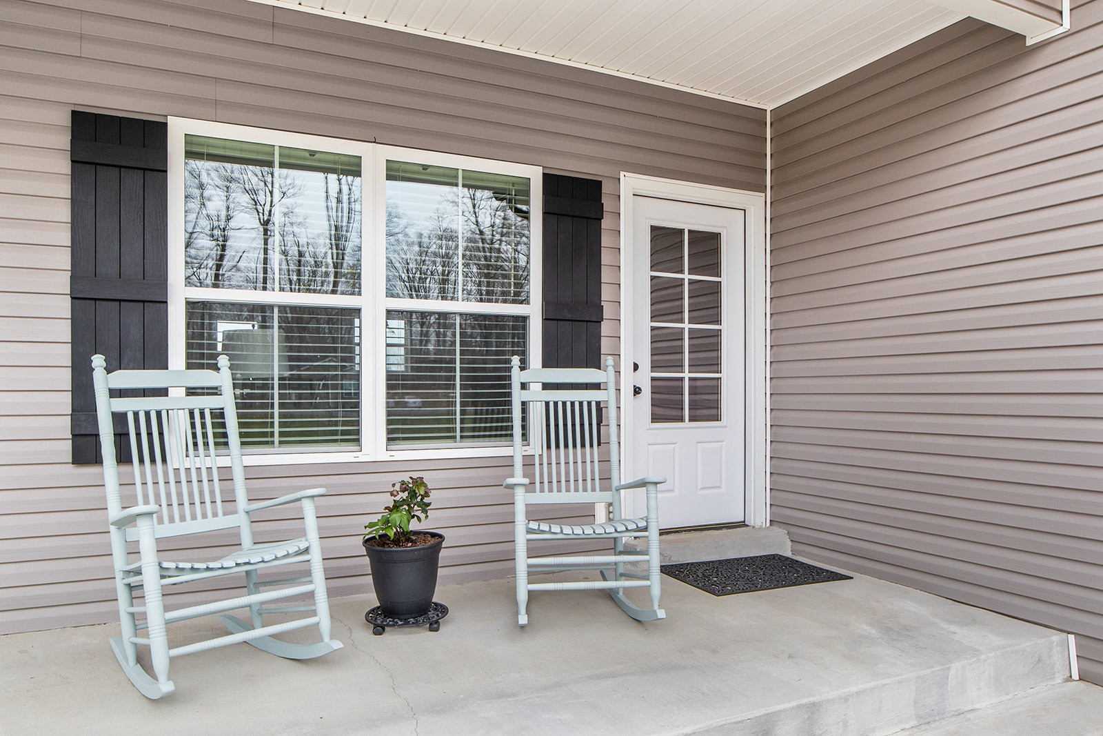 825 Hooper Road Charlotte, TN 37036 - Photo 3 of 43 Gallery Image 3