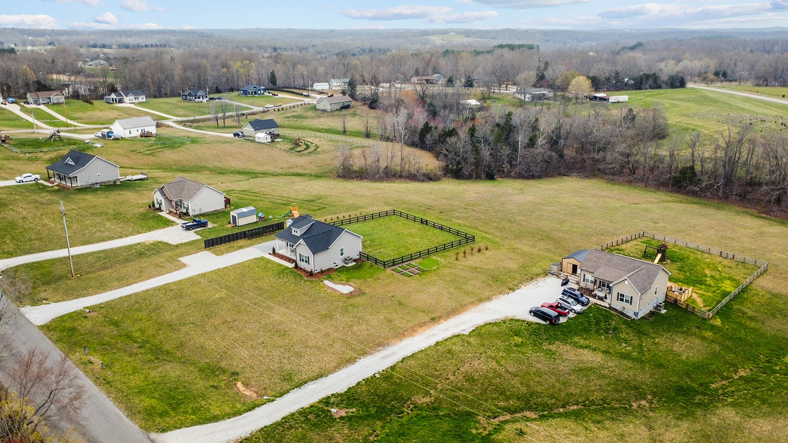 825 Hooper Road Charlotte, TN 37036 - Photo 34 of 43 Gallery Image 34