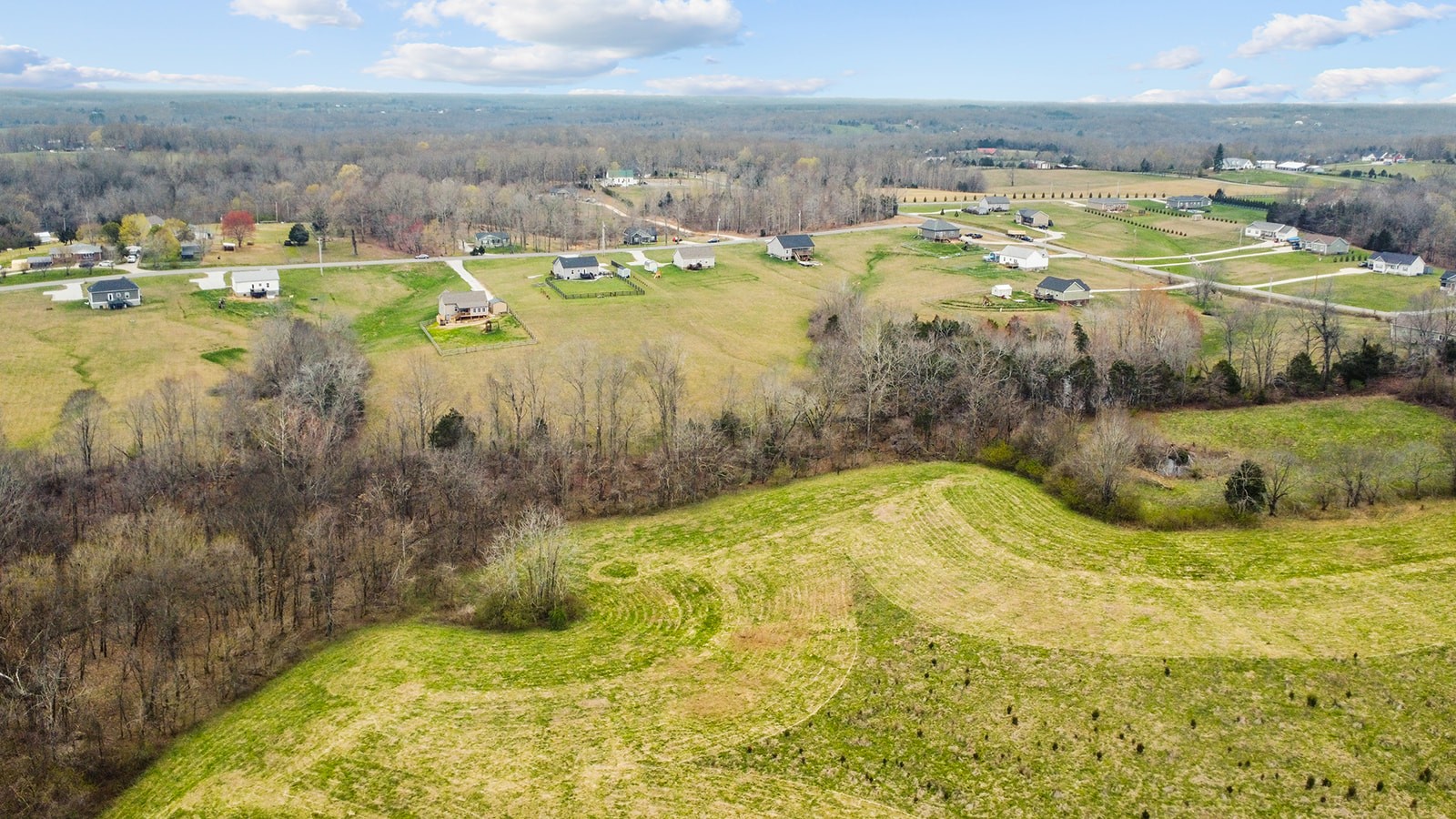 825 Hooper Road Charlotte, TN 37036 - Photo 35 of 43 Gallery Image 35