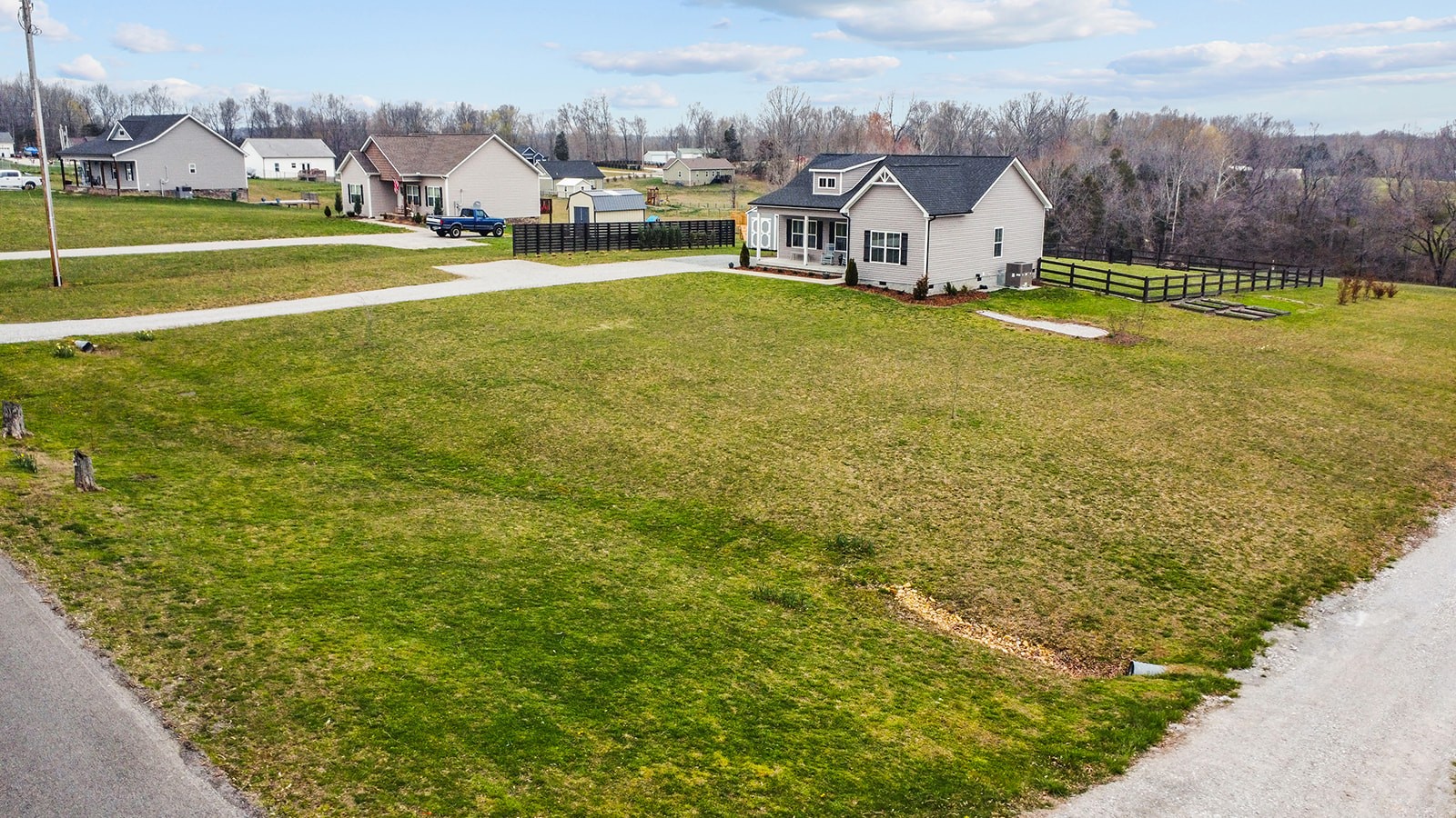 825 Hooper Road Charlotte, TN 37036 - Photo 41 of 43 Gallery Image 41
