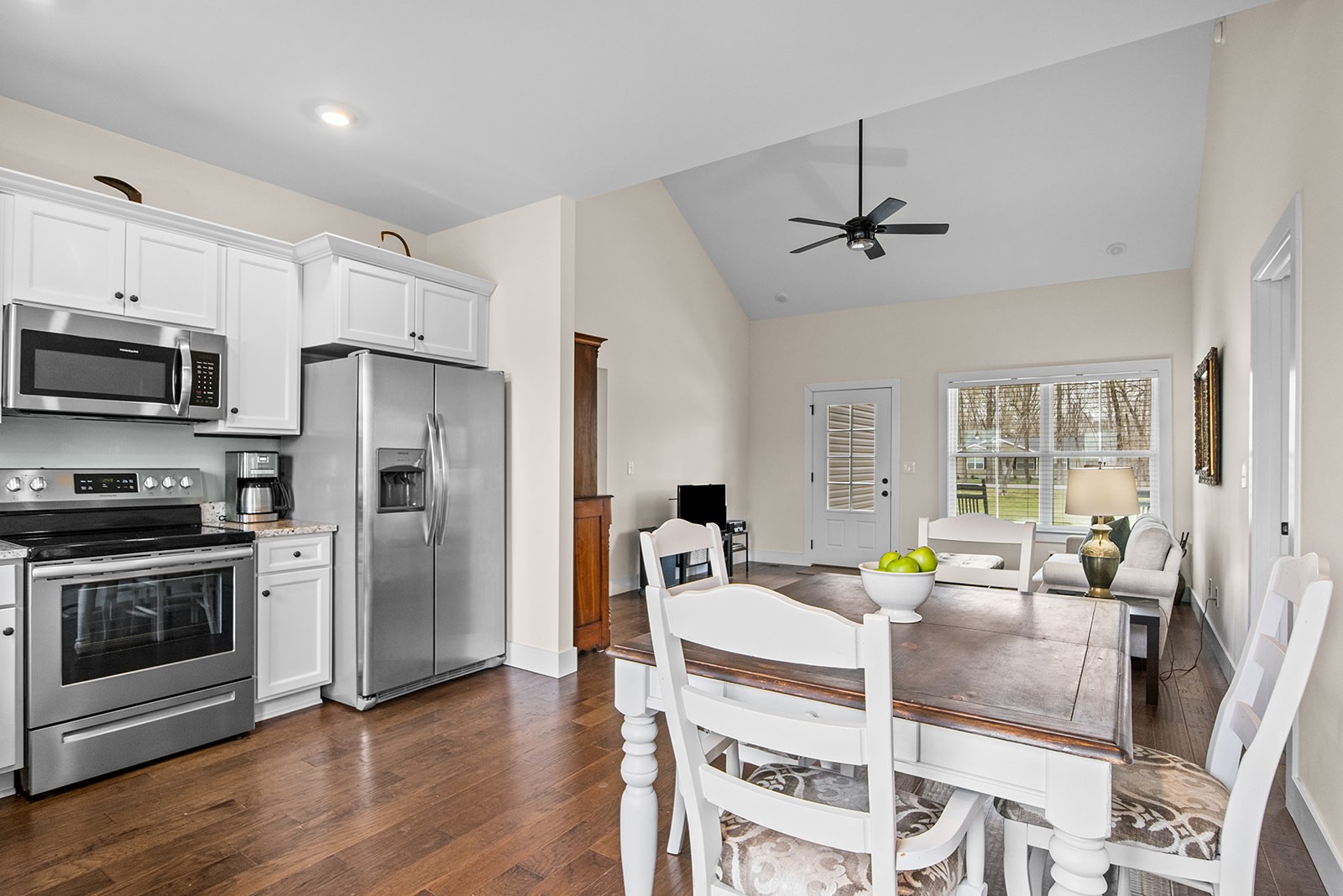 825 Hooper Road Charlotte, TN 37036 - Photo 7 of 43 Gallery Image 7