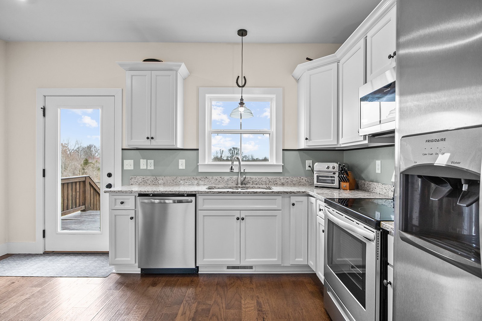 825 Hooper Road Charlotte, TN 37036 - Photo 9 of 43 Gallery Image 9