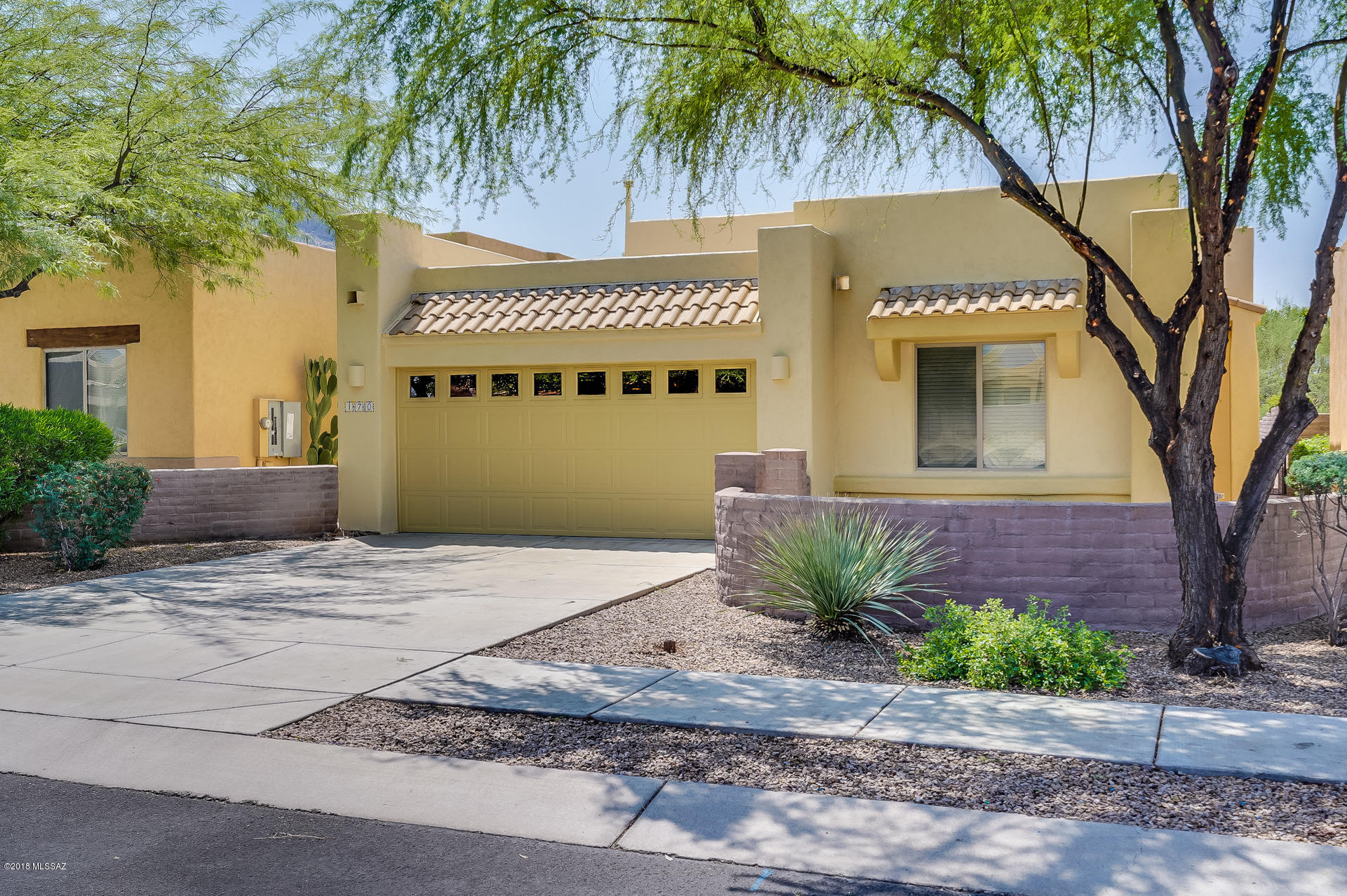 170 East Spring Sky Street Tucson, AZ 85737 - Photo 2 of 22