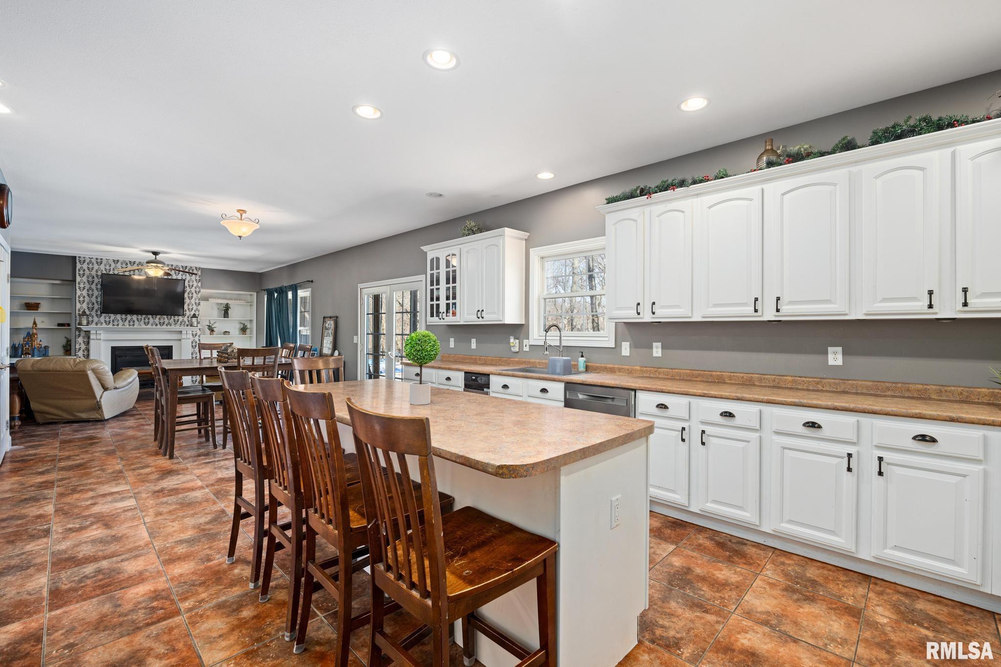 1817 Autumn Ridge Washington, IL 61571 - Photo 11 of 51