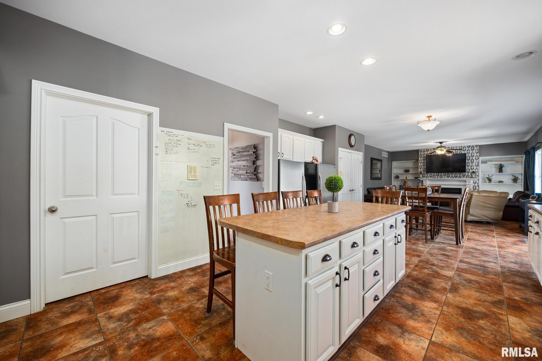 1817 Autumn Ridge Washington, IL 61571 - Photo 12 of 51