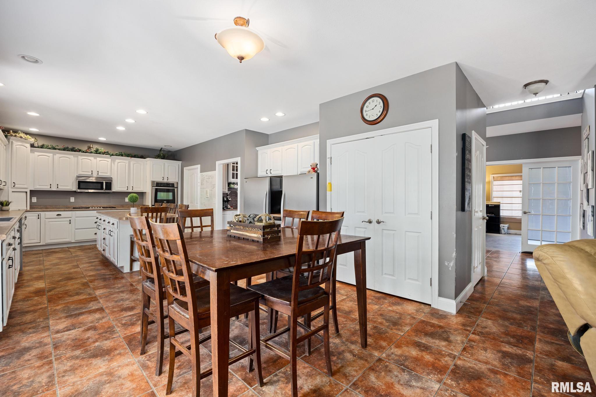 1817 Autumn Ridge Washington, IL 61571 - Photo 14 of 51