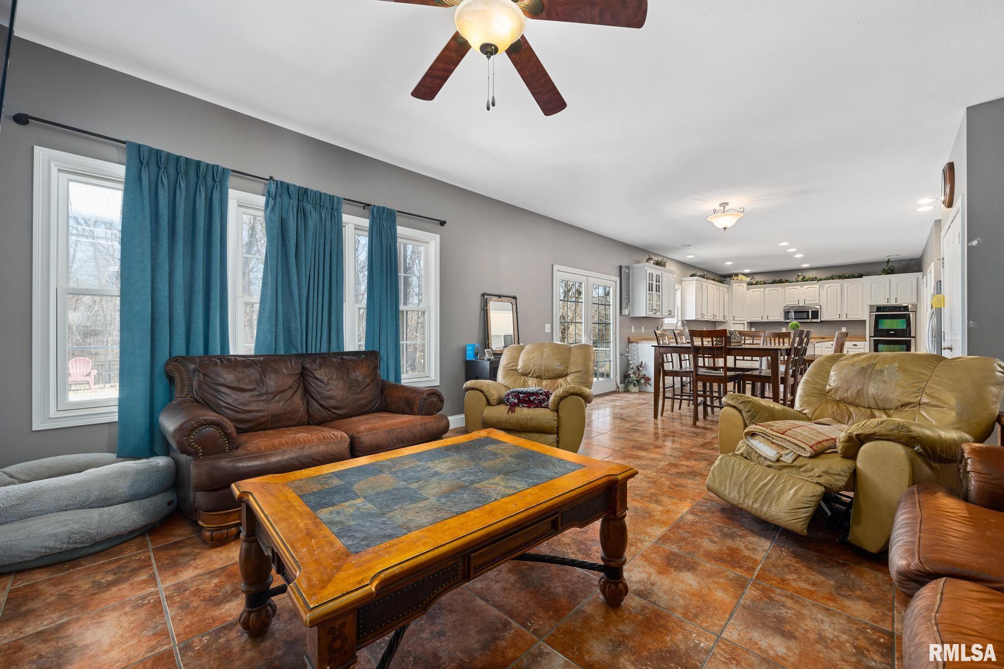 1817 Autumn Ridge Washington, IL 61571 - Photo 16 of 51