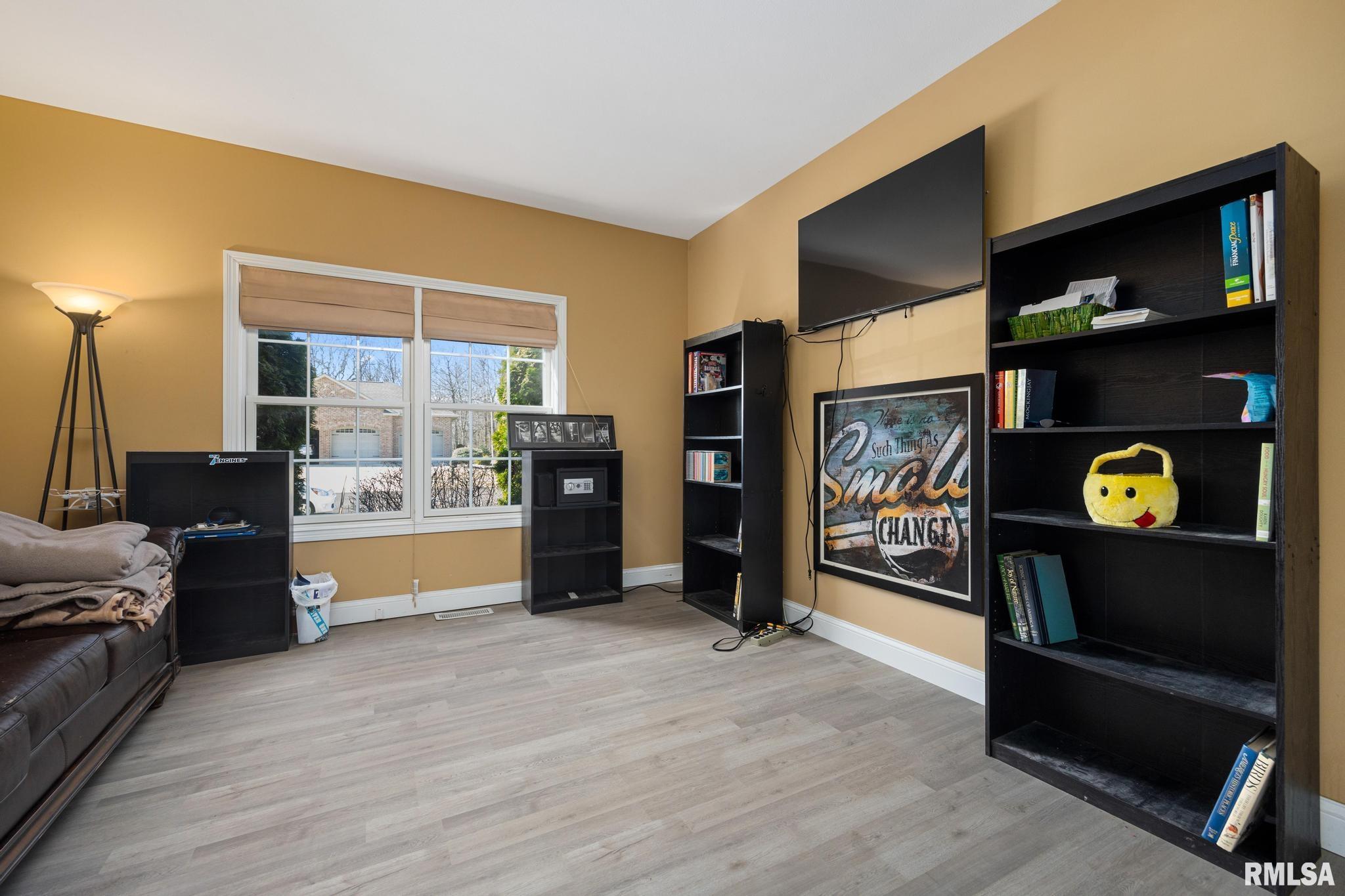 1817 Autumn Ridge Washington, IL 61571 - Photo 17 of 51