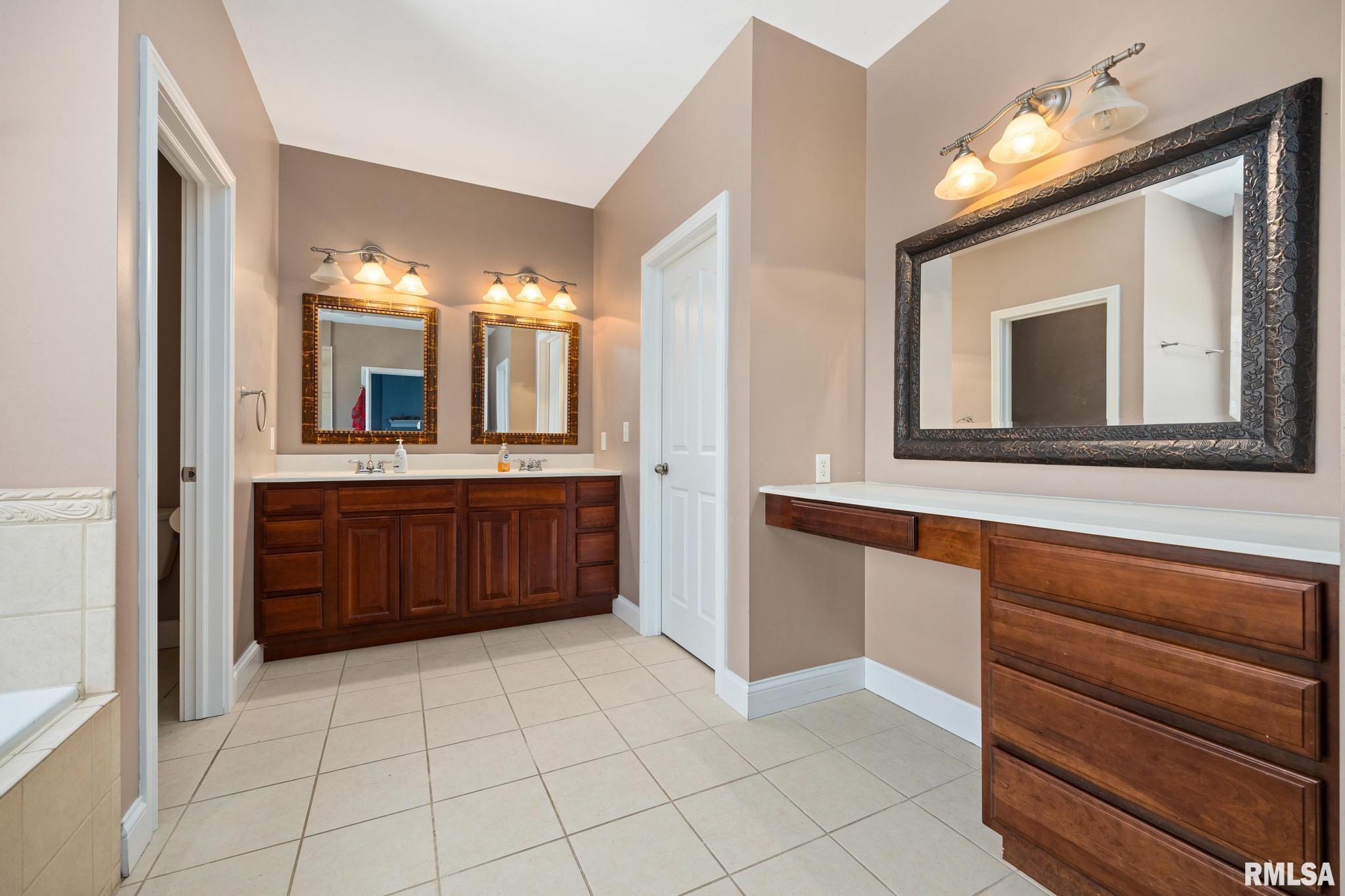 1817 Autumn Ridge Washington, IL 61571 - Photo 35 of 51