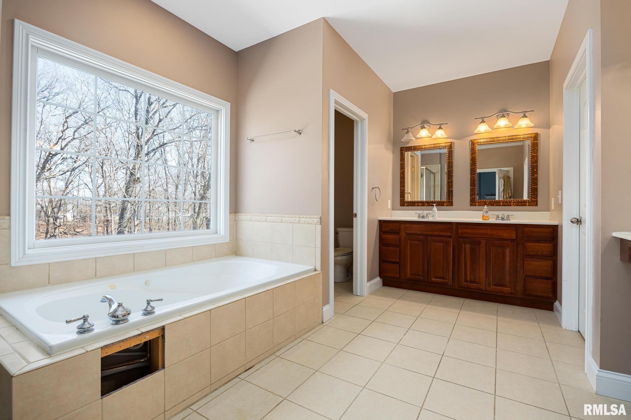 1817 Autumn Ridge Washington, IL 61571 - Photo 36 of 51