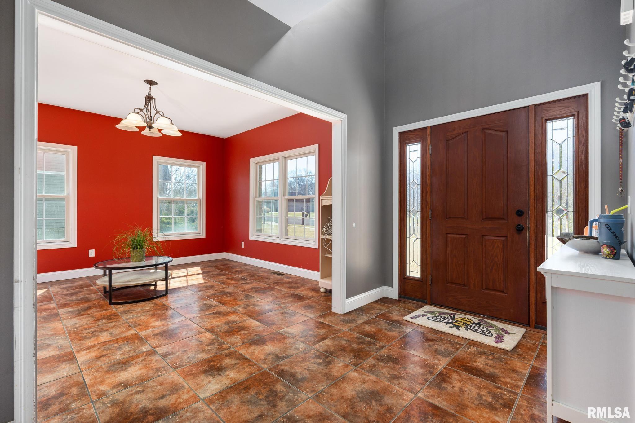 1817 Autumn Ridge Washington, IL 61571 - Photo 4 of 51