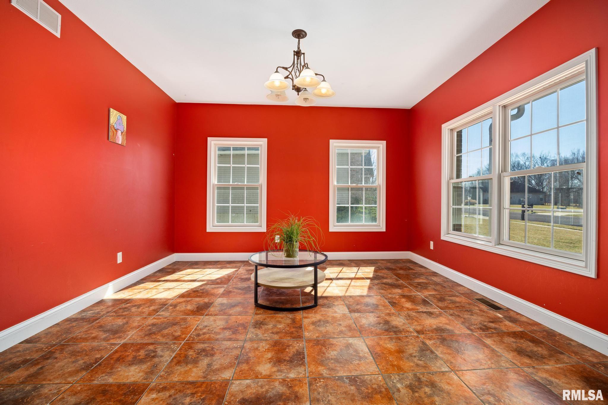 1817 Autumn Ridge Washington, IL 61571 - Photo 5 of 51