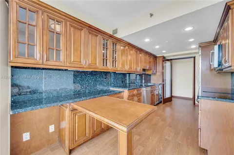 $590,000 | 2800 Island Boulevard, Unit 603, Aventura, FL 33160