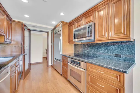 $590,000 | 2800 Island Boulevard, Unit 603, Aventura, FL 33160