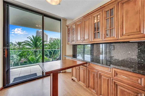$590,000 | 2800 Island Boulevard, Unit 603, Aventura, FL 33160