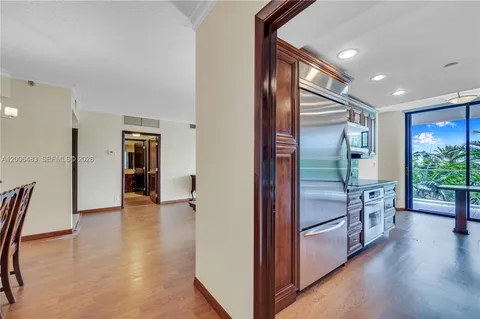 $590,000 | 2800 Island Boulevard, Unit 603, Aventura, FL 33160