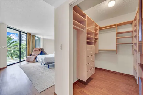 $590,000 | 2800 Island Boulevard, Unit 603, Aventura, FL 33160
