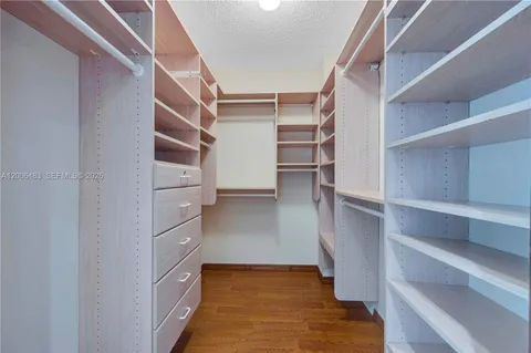 $590,000 | 2800 Island Boulevard, Unit 603, Aventura, FL 33160