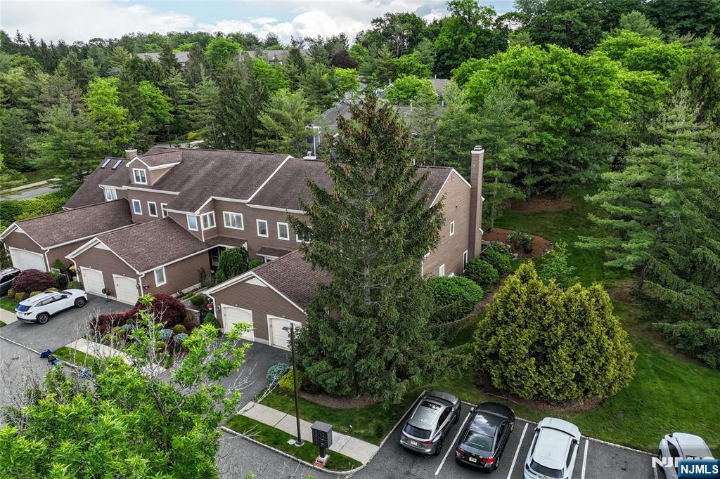 227 Westervelt Lane Mahwah, NJ 07430 - Photo 36 of 48