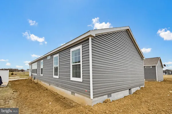 a view of a house with a garage