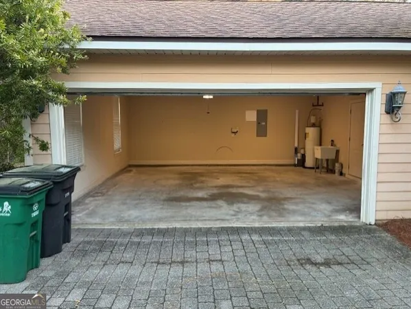 $2,300 | 216 Holm Place, St. Marys, GA 31558