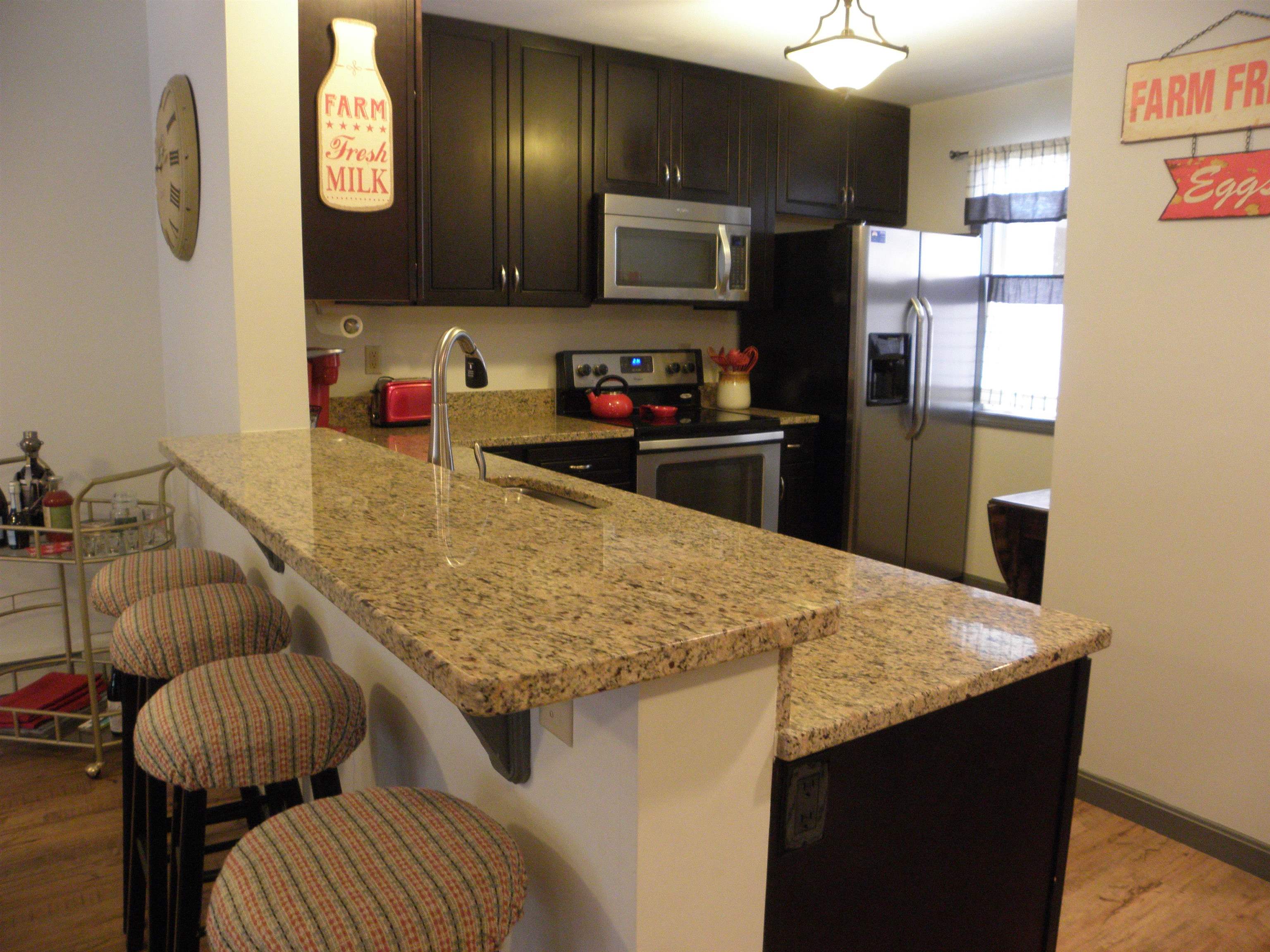 5 Hummingbird Road, Unit 3 Lincoln, NH 03251 - Photo 3 of 23