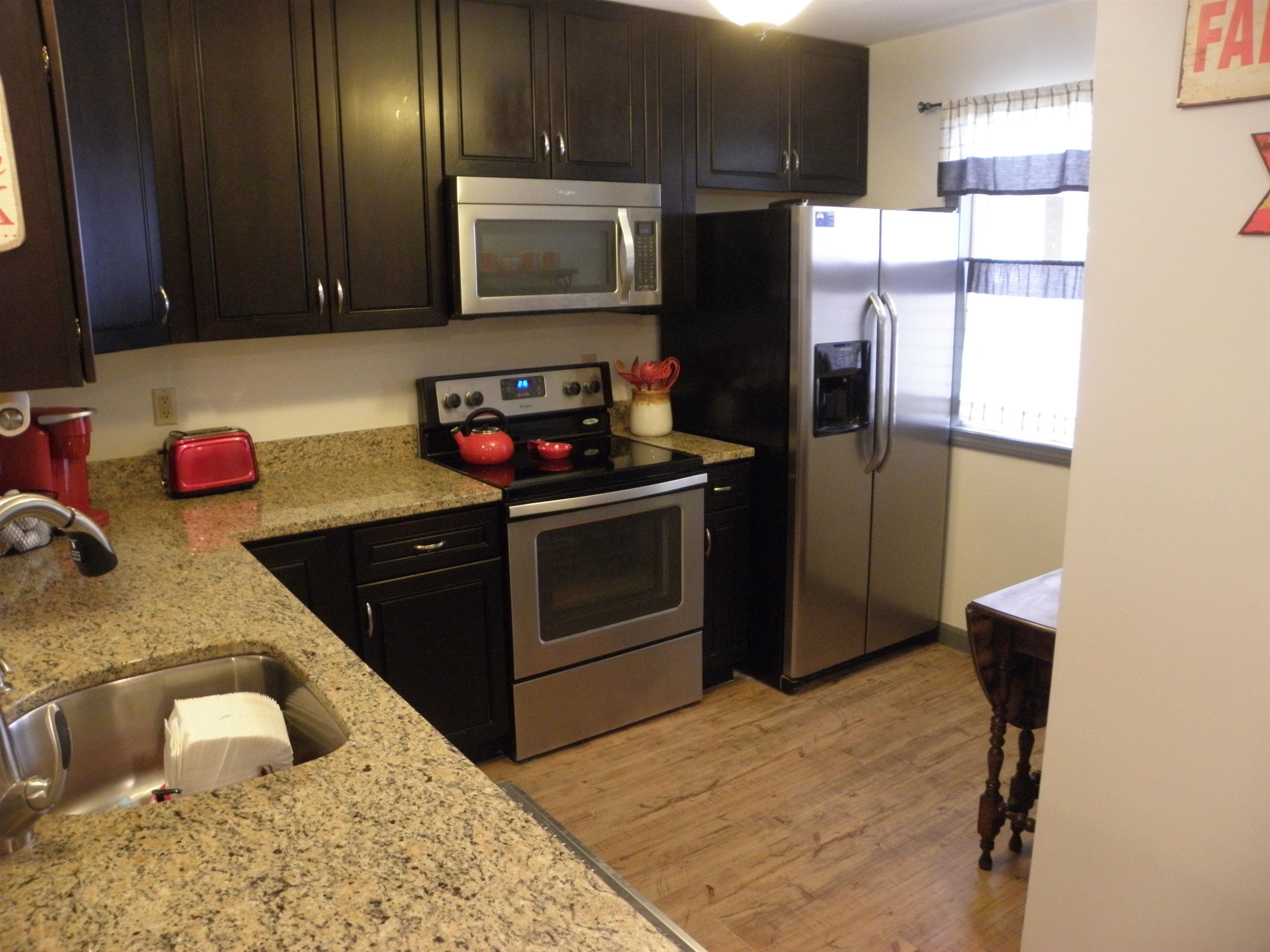 5 Hummingbird Road, Unit 3 Lincoln, NH 03251 - Photo 4 of 23