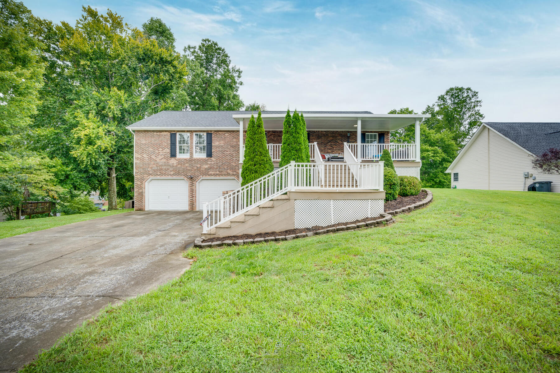 112 Nicole Drive, Mount Carmel, TN 37645 Compass