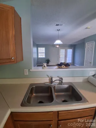 $1,750 | 1786 Forest Side Lane, Charlotte, NC 28213