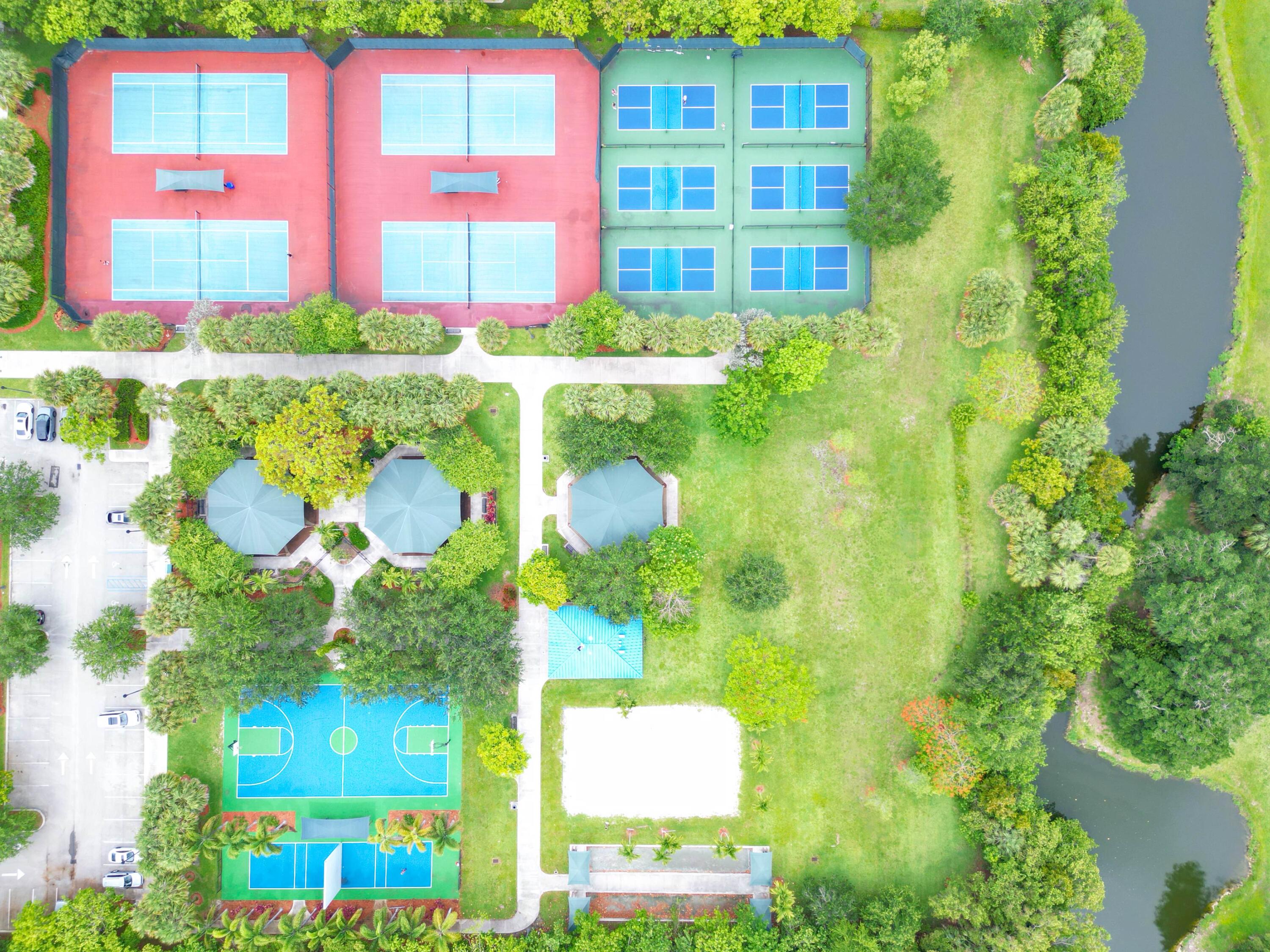 4030 West Palm Aire Drive, Unit 506 Pompano Beach, FL 33069 - Photo 12 of 15 Community Amenities