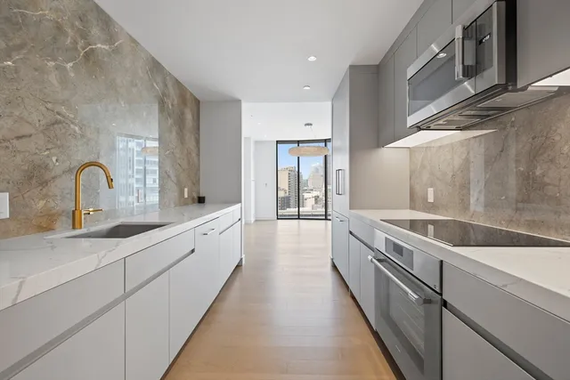 $7,500 | 55 Lagrange Street, Unit PH22E, Boston, MA 02116