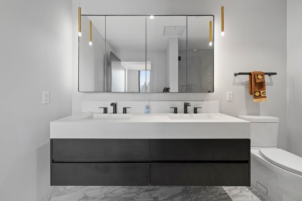 55 Lagrange Street, Unit PH22E Boston, MA 02116 - Photo 7 of 11